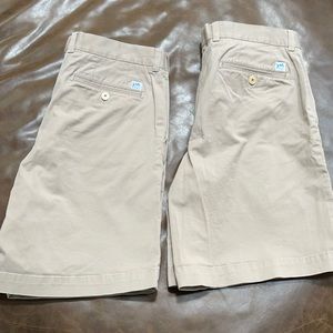 Southern Tide Khaki Shorts 🐟